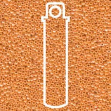 11/0 Round Opaque Lt Orange Luster -apprx 8.5gm (423)