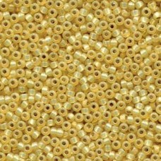 15/0 Duracoat S/l Dyed Light Yellow 125 Gram Bag (4235)