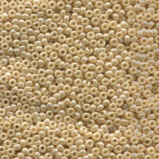 11/0 Crystal Ivory Gold Luster 250 Gm/bg 11/0 Crystal Ivory Gold Luster 250 Gm/bg