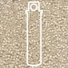 11/0 Round Buttercream Color Lined -apprx 8.5gm (577)