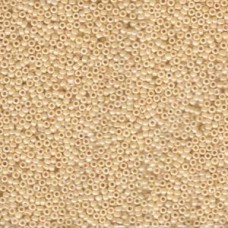Ceylon Beige Miyuki 15/0 250gm (593)