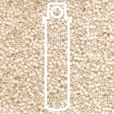 Opaque Pear Aprx 7.2 Gm (DB1131)