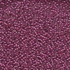11/0 Delica Duracoat Glvn Hot Pink-50 Gm Bg (DB1840-50)