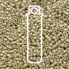 11/0 Delica Frost Op Glaze Rnbw Ivory 7.2gm/tb (DB2301)