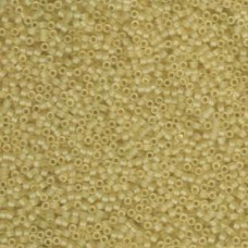Delica Bead Matte Tr Pale Topaz 100 Gm Bg (DB382)