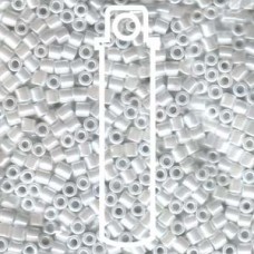 Delica 8/0 White Pearl White Apx 6.8gm (DBL-0201) Delica 8/0 White Pearl White Apx 6.8gm (DBL-0201)