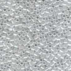 Delica Beads 8/0 Lined Crystal/white Luster 100 Gram (DBL-0231) Delica Beads 8/0 Lined Crystal/white Luster 100 Gram (DBL-0231)