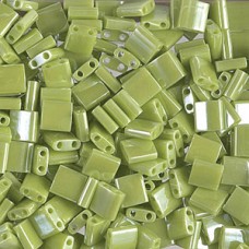 Tila Bead 5mm Opaque Chartreuse Luster-50gm/bg