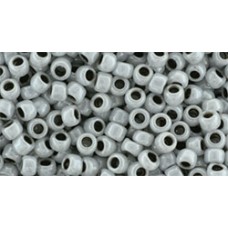 Круглый бисер ТОХО 8/0 Inside-Color Opaque Gray/Black-Lined (820) - 250гр