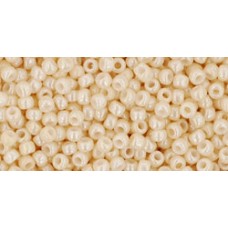 Круглый бисер ТОХО 11/0 Opaque-Lustered Lt Beige (123) - 250гр