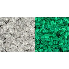 Круглый бисер ТОХО 11/0 Glow In The Dark - Crystal/Bright Green (2710) - 250гр